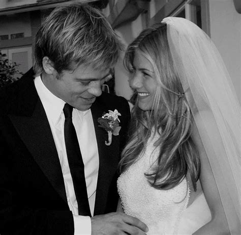 brad pitt jennifer aniston wedding pictures